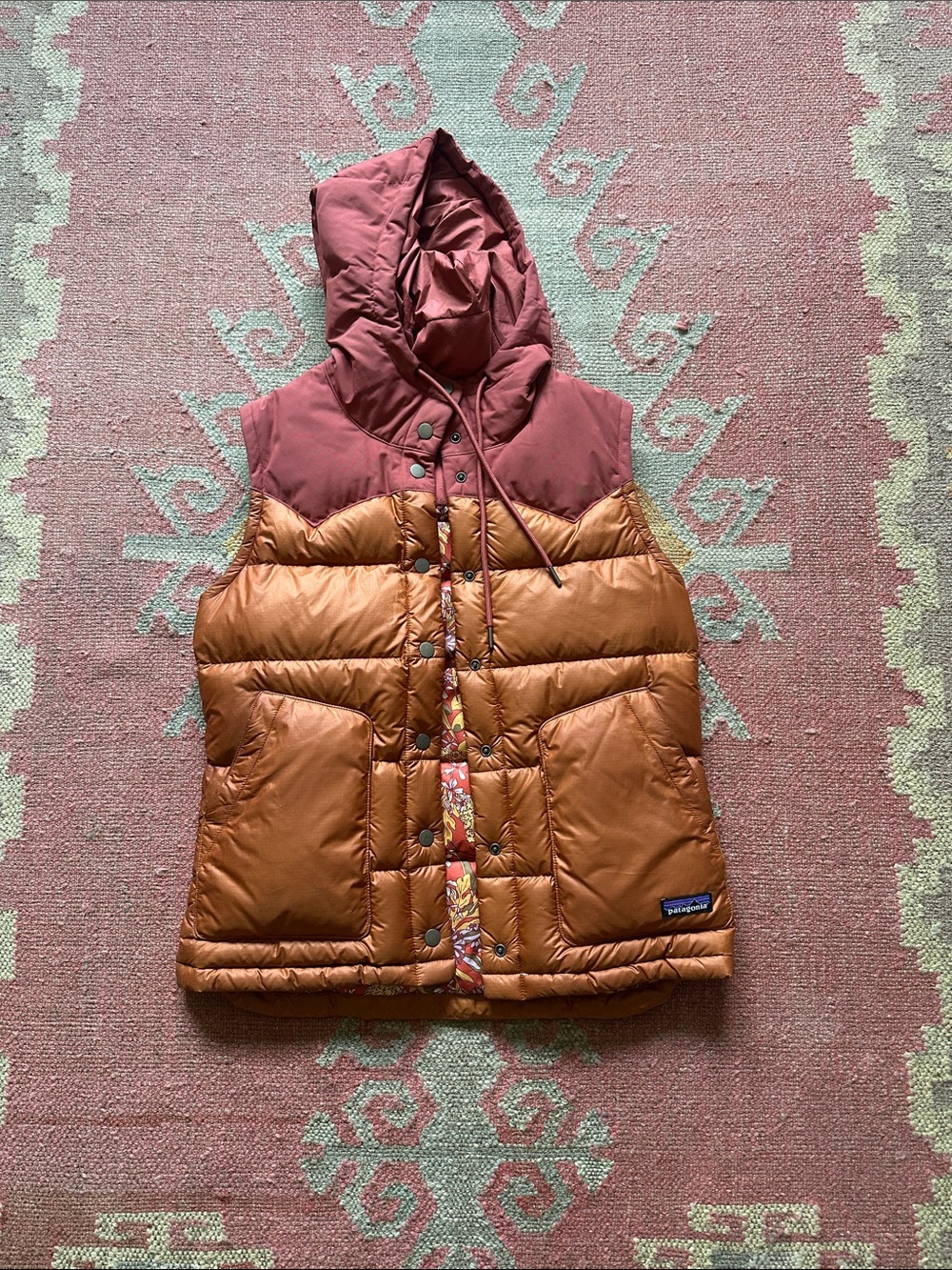 Patagonia Womens Two-Tone Hooded Puffer Vest - Rust & Maroon size small
